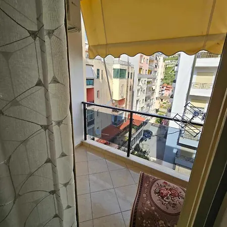 Avenue Apt Downtown דירה Vlorë